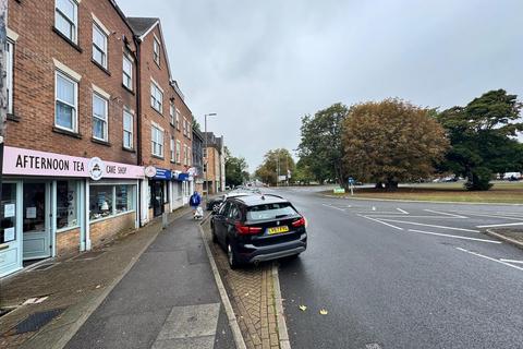 Retail property (high street) to rent, 41 Highbridge St Waltham Abbey EN9 1BD
