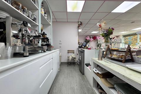Retail property (high street) to rent, 41 Highbridge St Waltham Abbey EN9 1BD