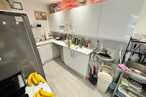 Retail property (high street) to rent, 41 Highbridge St Waltham Abbey EN9 1BD