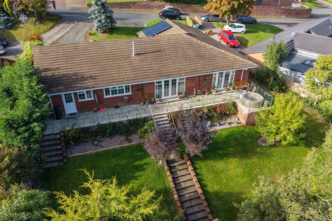 4 bedroom detached bungalow for sale, Heather Close, Brocton