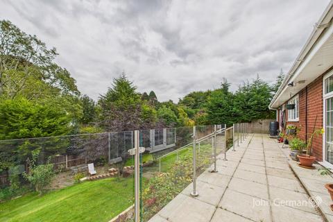 4 bedroom detached bungalow for sale, Heather Close, Brocton