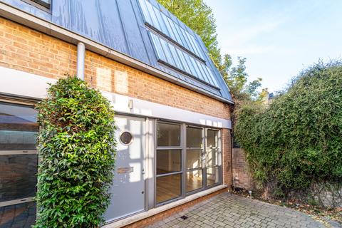 Buckingham Road, De Beauvoir, N1