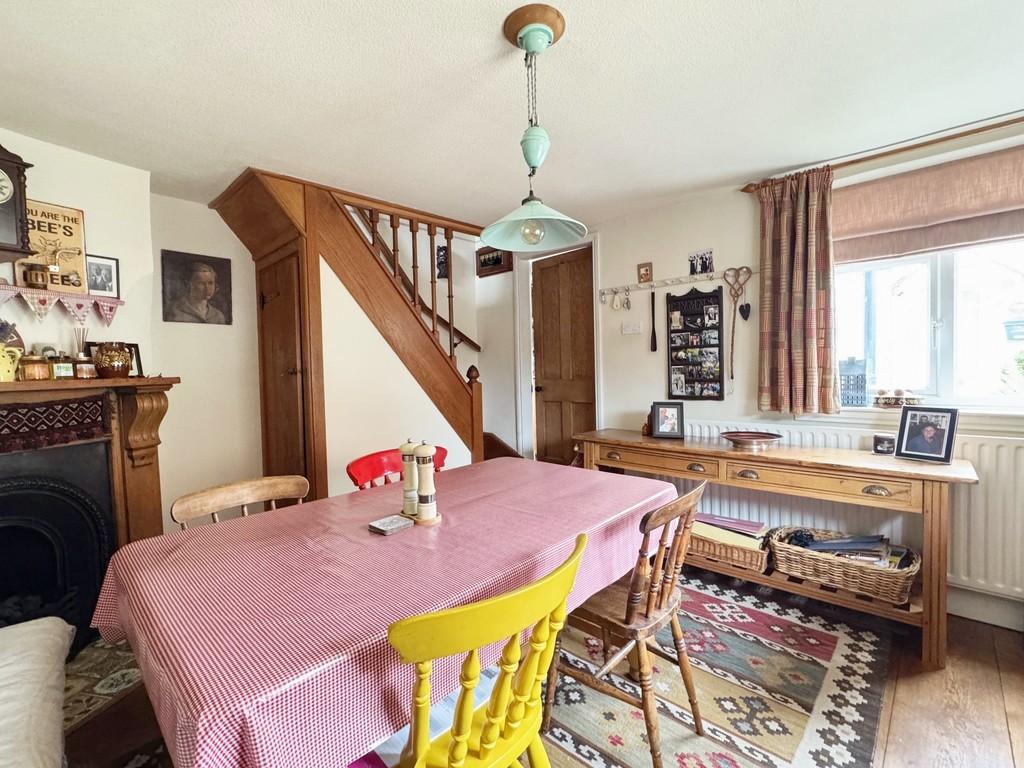 Dining Room (4)