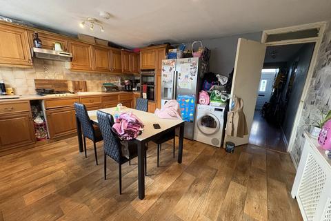 3 bedroom terraced house for sale, Thetford Close, London N13