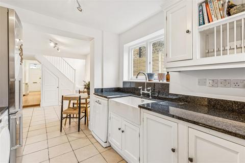 3 Hearne Road, London, W4 3NJ