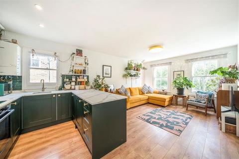 2 bedroom flat for sale, Jerningham Road, London SE14