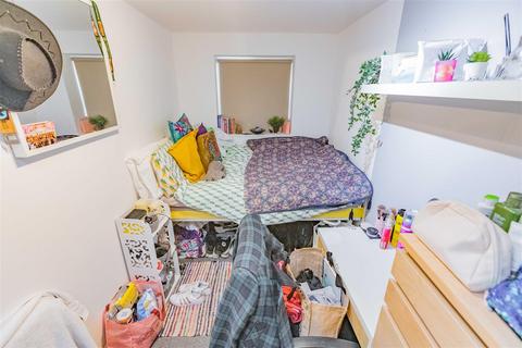 6 bedroom house to rent, George Road, Birmingham B29