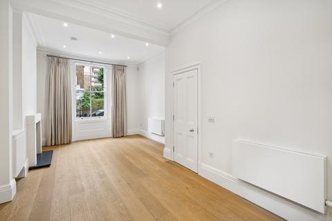 3 bedroom terraced house to rent, Oakley Gardens, London