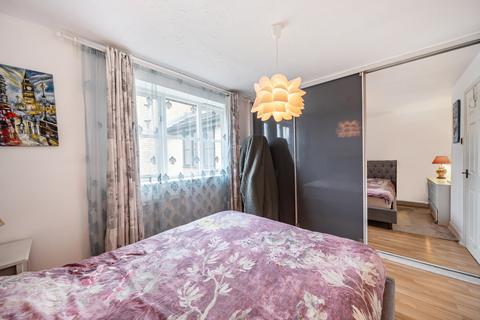 1 bedroom apartment for sale, Mullards Close, Mitcham CR4