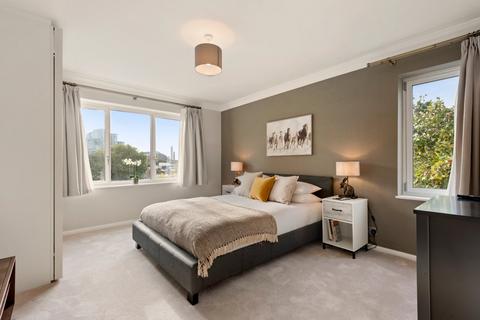 3 bedroom flat to rent, Abbots House, St. Mary Abbots Terrace, London