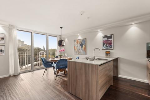 3 bedroom flat to rent, Abbots House, St. Mary Abbots Terrace, London