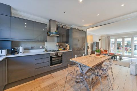 3 bedroom mews for sale, Marlborough Mews, Brixton, London, SW2