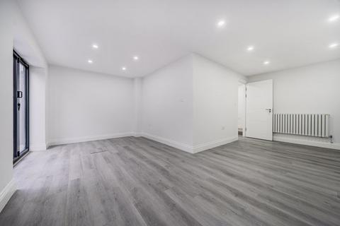 undefined, Fernwood Crescent, London