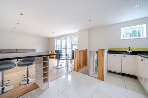 2 bedroom apartment for sale, Risegate Lodge, Holden Road