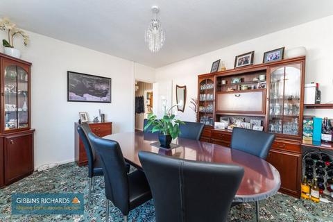 4 bedroom bungalow for sale, Willoughby Road, Bridgwater