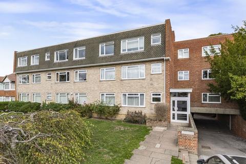 2 bedroom flat for sale, Footscray Road, London