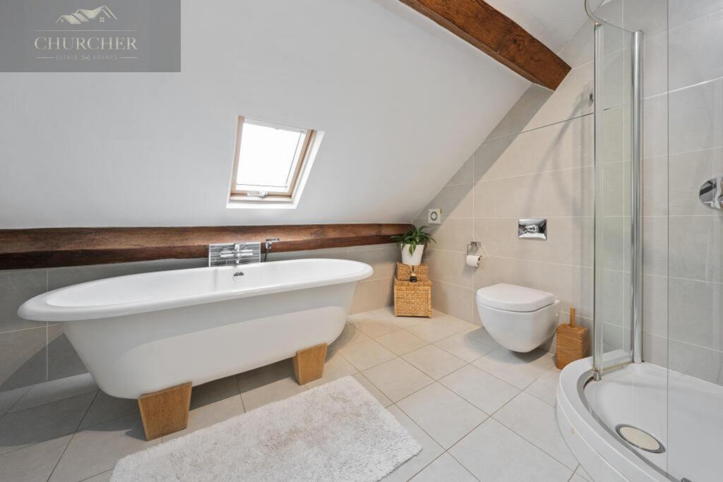 238523 3 lavendarbarn img 00 0001