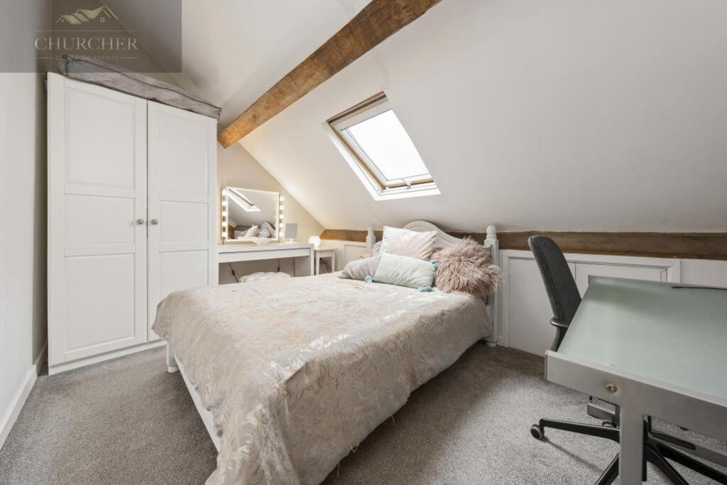 238523 3 lavendarbarn img 02 0001