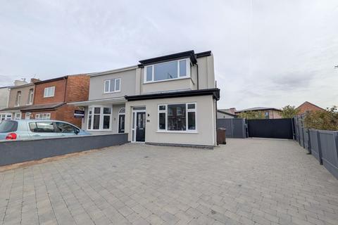 undefined, Golf Open 2026 - Everton Road,  Birkdale - Sleeps 6/8