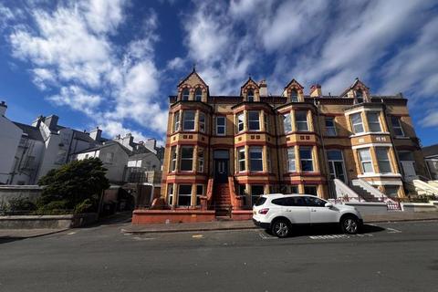 undefined, Hutchinson Square, Douglas