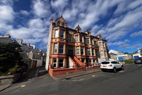 undefined, Hutchinson Square, Douglas