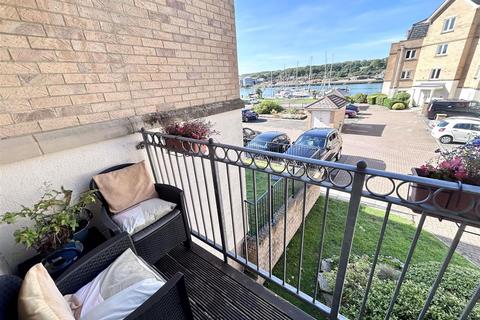 2 bedroom apartment for sale, Medina View, East Cowes