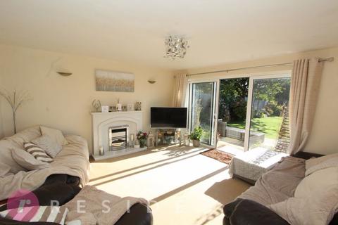 5 bedroom detached house for sale, Hawthorn Road, Rochdale OL11
