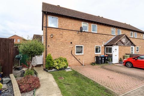 2 bedroom end of terrace house for sale, Kempton Gardens, Bletchley Milton Keynes