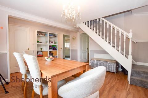 8 Conifer Close, Waltham Cross, EN7 6EY