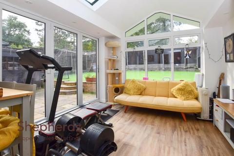 8 Conifer Close, Waltham Cross, EN7 6EY