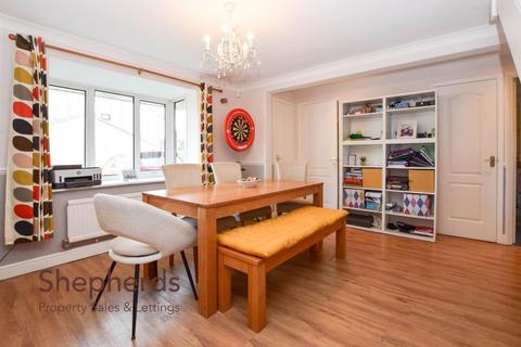 8 Conifer Close, Waltham Cross, EN7 6EY