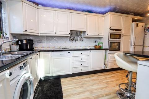 undefined, Elgar Close, Clevedon