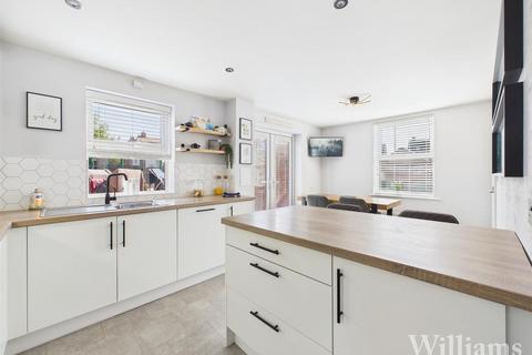 3 bedroom semi-detached house for sale, Sorrel Way, Aylesbury HP22