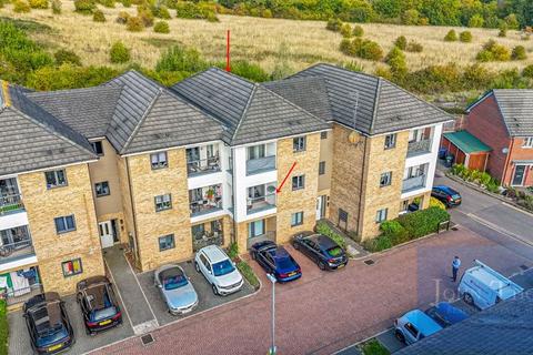 2 bedroom apartment to rent, Willow Road, Chigwell IG7