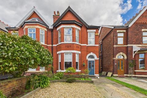 4 bedroom semi-detached house for sale, Wennington Road, Southport PR9