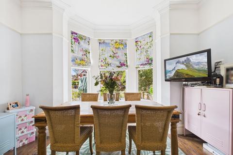 4 bedroom semi-detached house for sale, Wennington Road, Southport PR9
