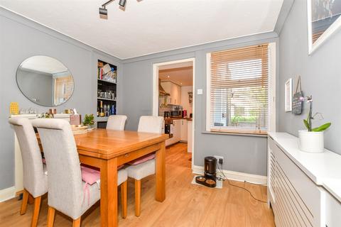 2 bedroom end of terrace house for sale, Woodside Road, Tonbridge, Kent