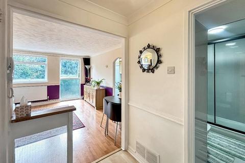1 bedroom flat for sale, Pixton Way, Croydon CR0