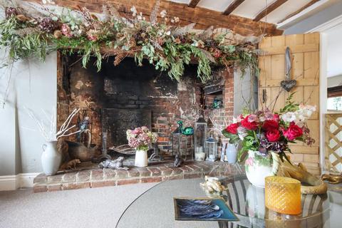 undefined, High Street, Sissinghurst, Kent, TN17 2JG