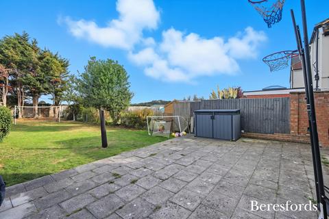 155 Argyle Gardens, Upminster, RM14 3EU