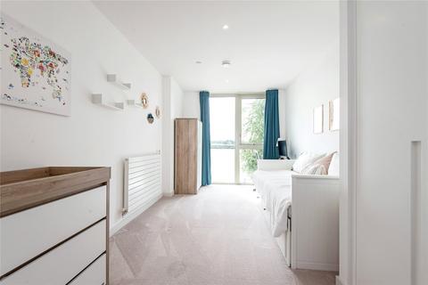 2 bedroom apartment for sale, Liner House, London E16