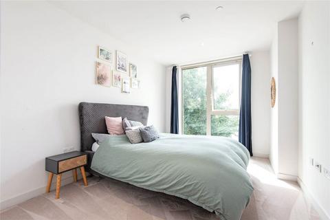 2 bedroom flat for sale, Royal Wharf Walk, London E16