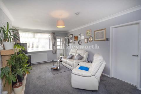 2 bedroom bungalow for sale, Denville Avenue, Thornton Cleveleys FY5