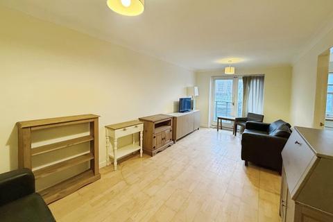 2 bedroom flat to rent, Turlow Court, Leeds, West Yorkshire, LS9