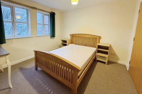 2 bedroom flat to rent, Turlow Court, Leeds, West Yorkshire, LS9