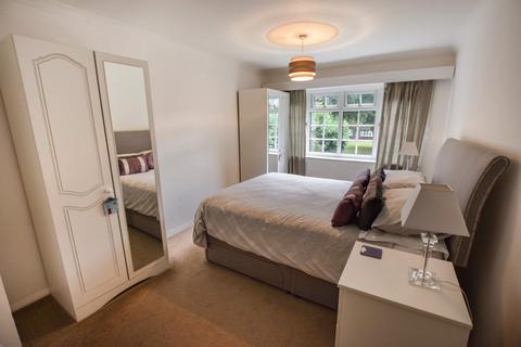 2 bedroom flat for sale, Willow Tree Court, Brooklands Road, Sale, Cheshire, M33