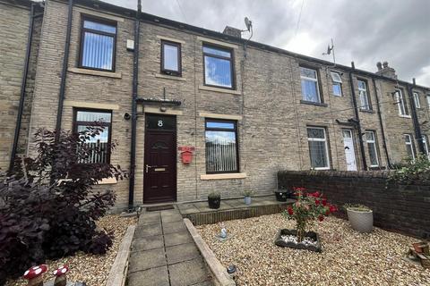 8 Temperance Field, Wyke, Bradford, BD12 9NR