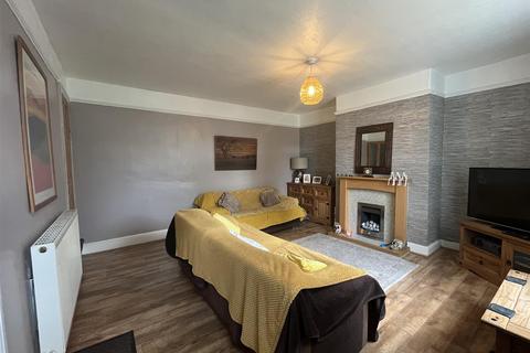 8 Temperance Field, Wyke, Bradford, BD12 9NR