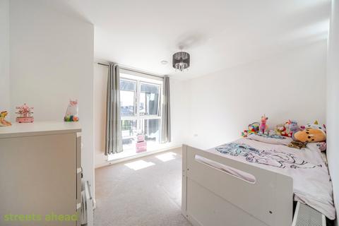 2 bedroom apartment for sale, Laundry Close, Croydon, CR0
