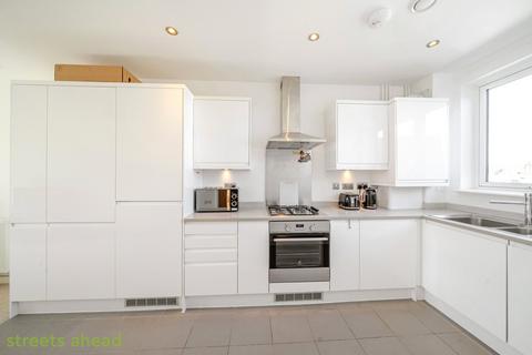 2 bedroom apartment for sale, Laundry Close, Croydon, CR0